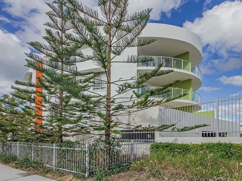 74/98  University Drive, Varsity Lakes QLD 4227