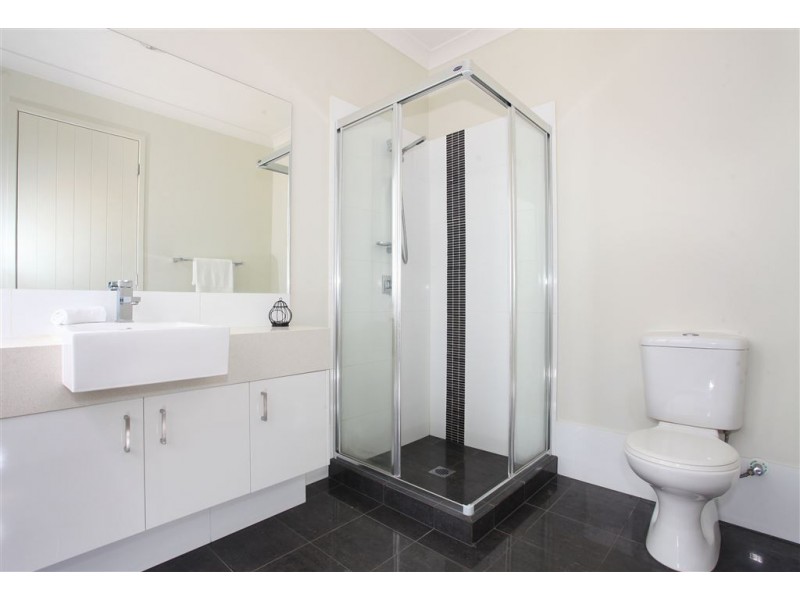47 Sickle Avenue, Hope Island QLD 4212
