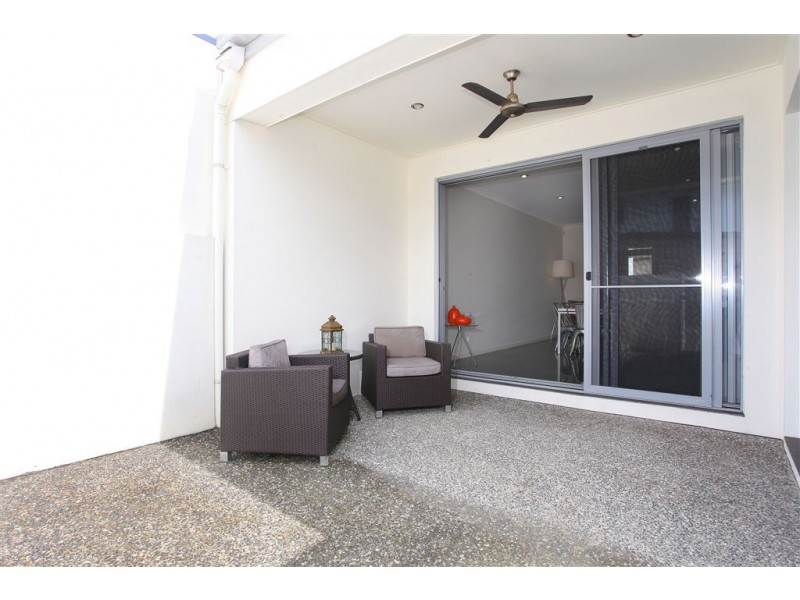 47 Sickle Avenue, Hope Island QLD 4212