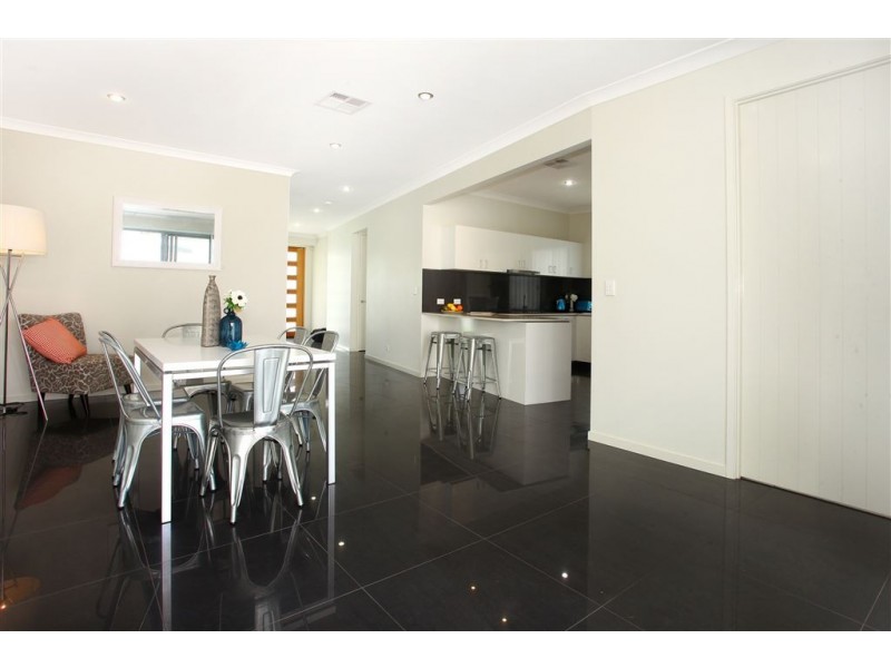 47 Sickle Avenue, Hope Island QLD 4212