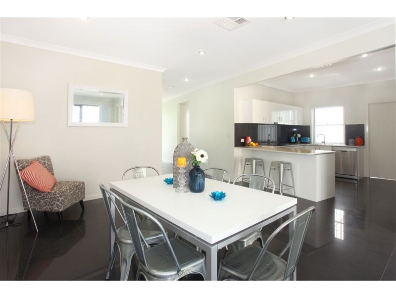 47 Sickle Avenue, Hope Island QLD 4212