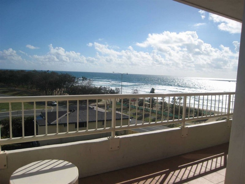 17/154 The Esplanade, Surfers Paradise QLD 4217