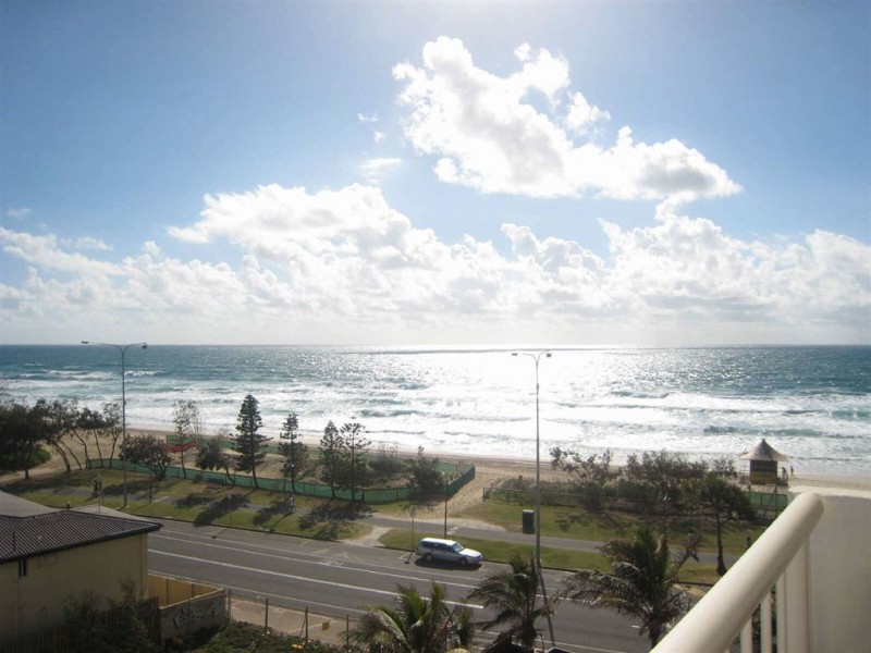 17/154 The Esplanade, Surfers Paradise QLD 4217