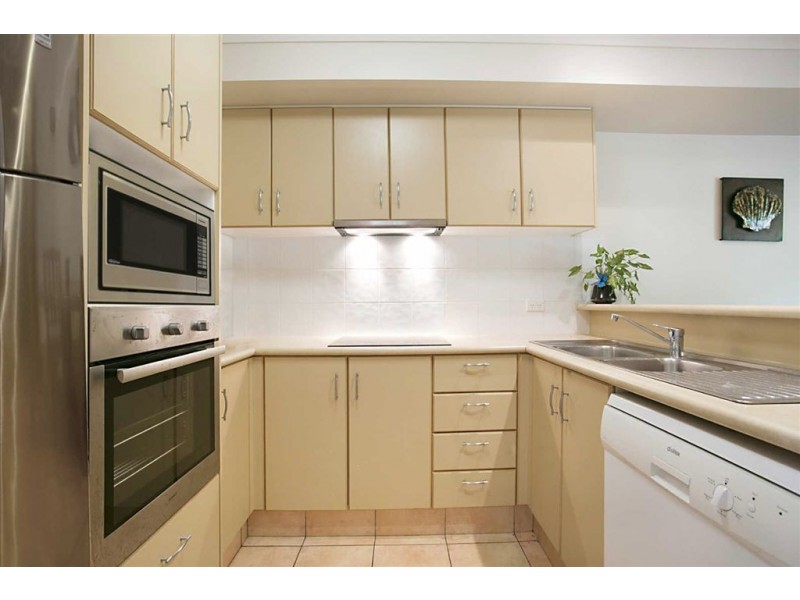 76/100 Morala Avenue, Runaway Bay QLD 4216