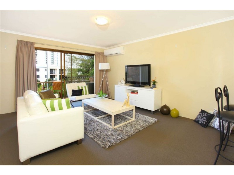 30/160 Frank Street, Labrador QLD 4215