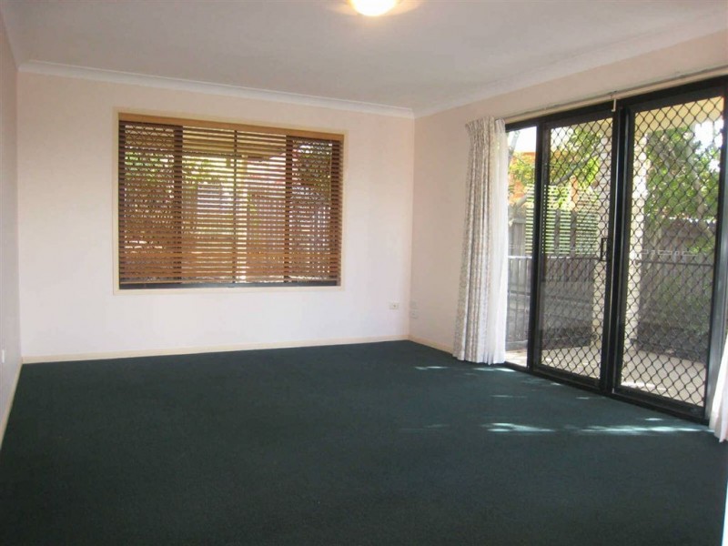 60 Paddington Drive, Carrara QLD 4211