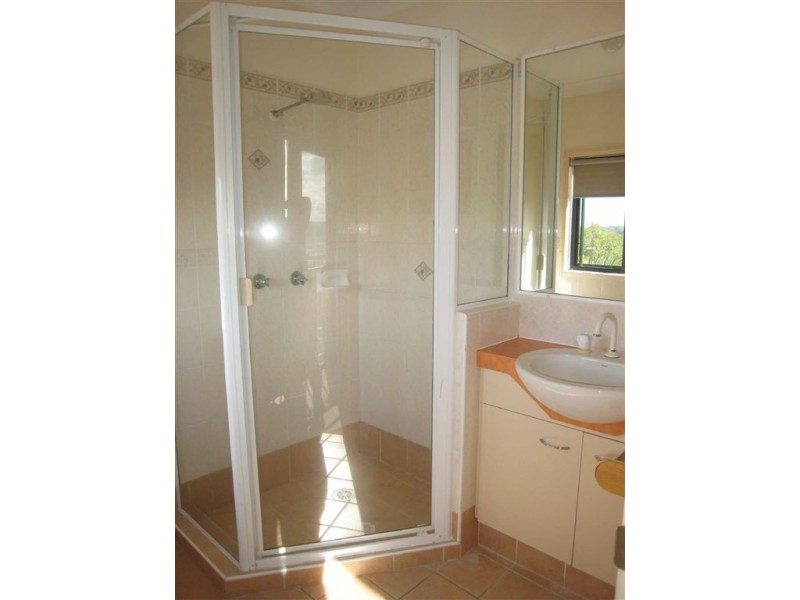 60 Paddington Drive, Carrara QLD 4211