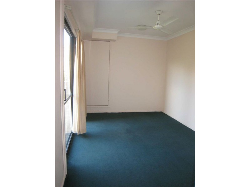 60 Paddington Drive, Carrara QLD 4211