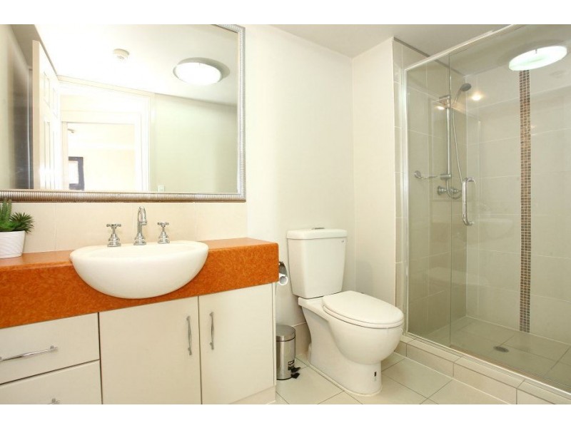 1008/9-21 Beach Parade, Surfers Paradise QLD 4217