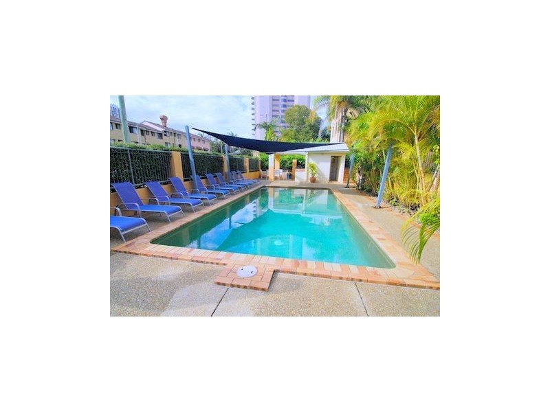 9/10 Genoa Street, Surfers Paradise QLD 4217