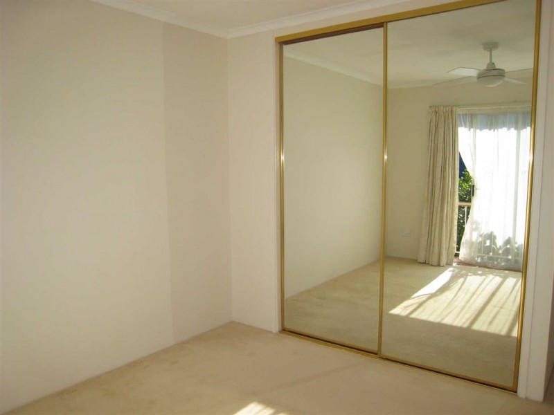 8/192 Ferny Avenue, Surfers Paradise QLD 4217