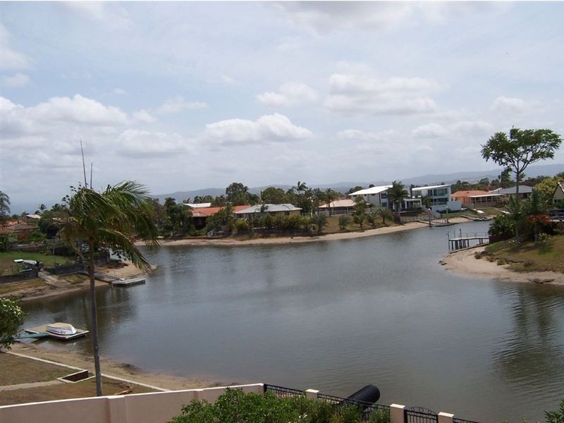 140 Campbell Street, Sorrento QLD 4217