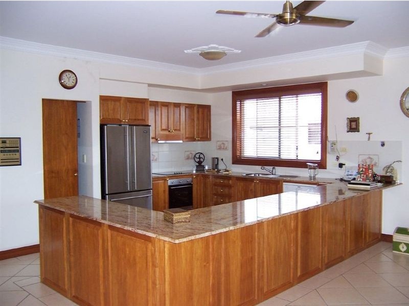 140 Campbell Street, Sorrento QLD 4217