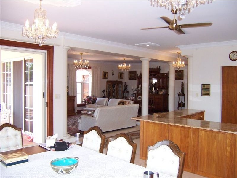 140 Campbell Street, Sorrento QLD 4217