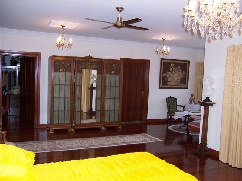 140 Campbell Street, Sorrento QLD 4217