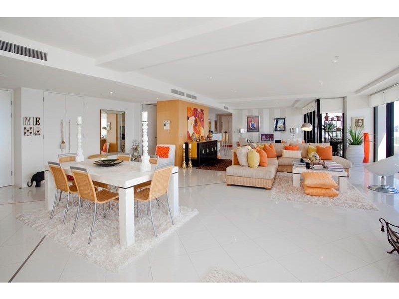 1802/17 Albert Ave, Broadbeach QLD 4218