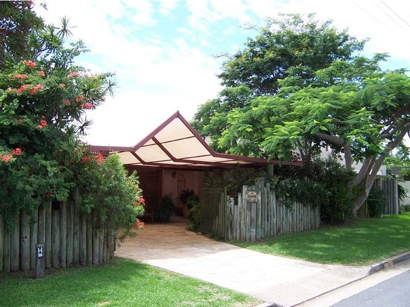 55 Gibraltar Drive, Isle Of Capri QLD 4217