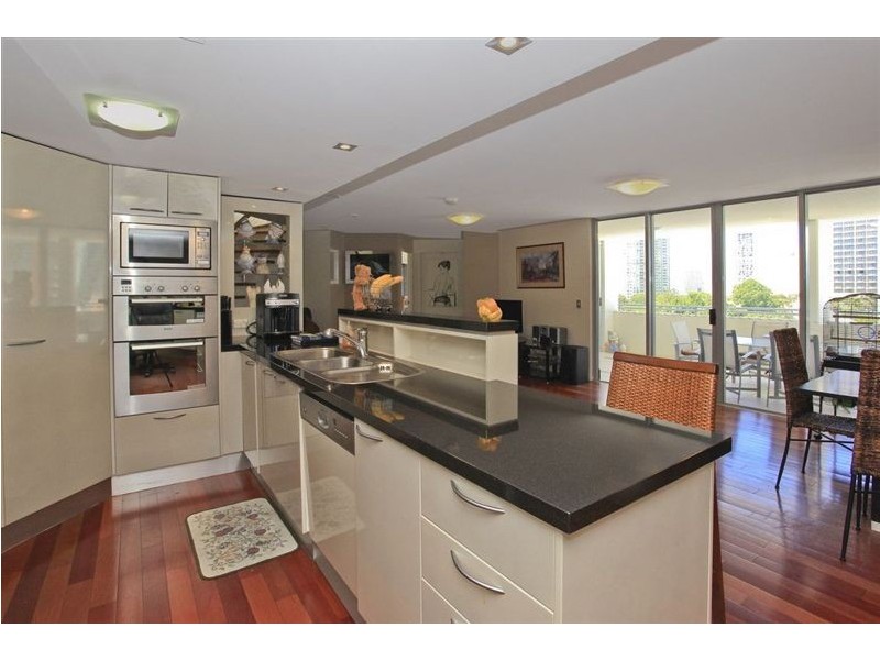 172/21 Cypress Avenue, Surfers Paradise QLD 4217