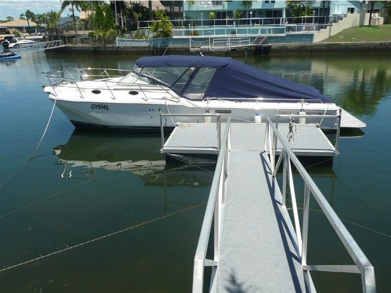 14 Nirvana Court, Runaway Bay QLD 4216