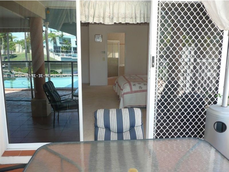 14 Nirvana Court, Runaway Bay QLD 4216