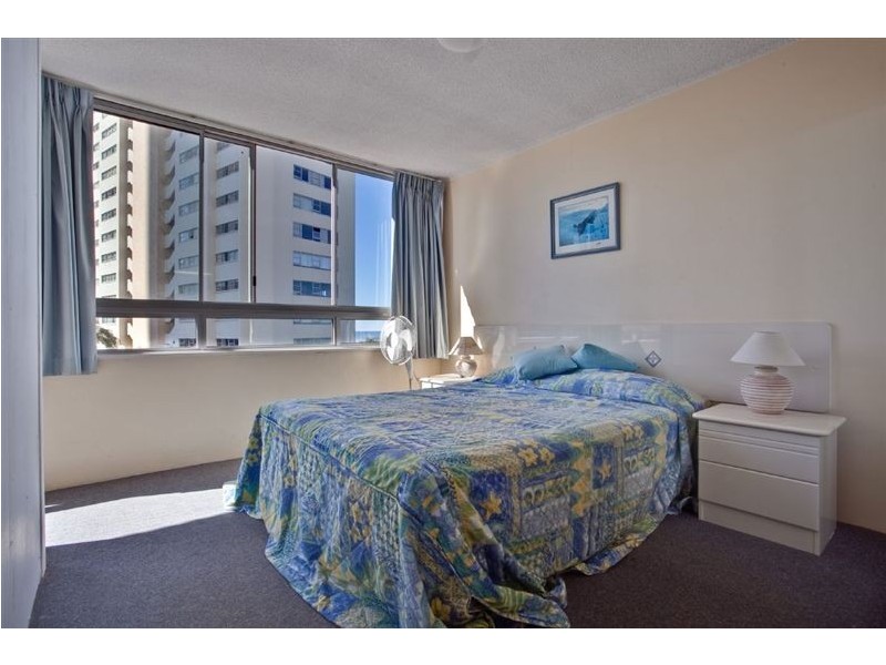 23/2 Ocean Avenue “The Shore”, Surfers Paradise QLD 4217