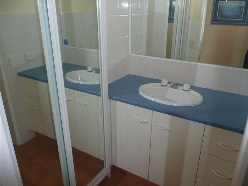 23/2 Ocean Avenue “The Shore”, Surfers Paradise QLD 4217