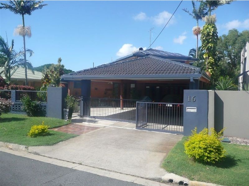 16 Yacht Street, Southport QLD 4215
