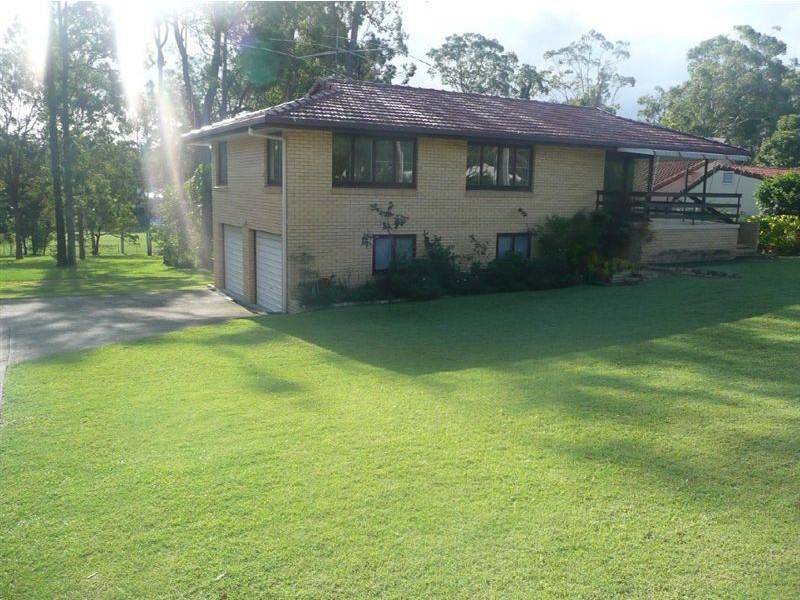 68 Hillview Parade, Ashmore QLD 4214