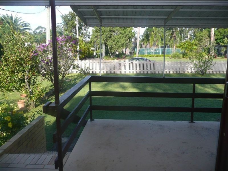 68 Hillview Parade, Ashmore QLD 4214