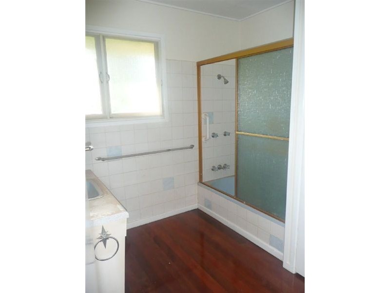 68 Hillview Parade, Ashmore QLD 4214