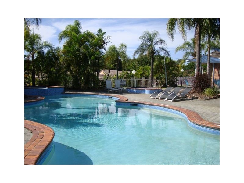 74/33 Edmund Rice Drive, Southport QLD 4215