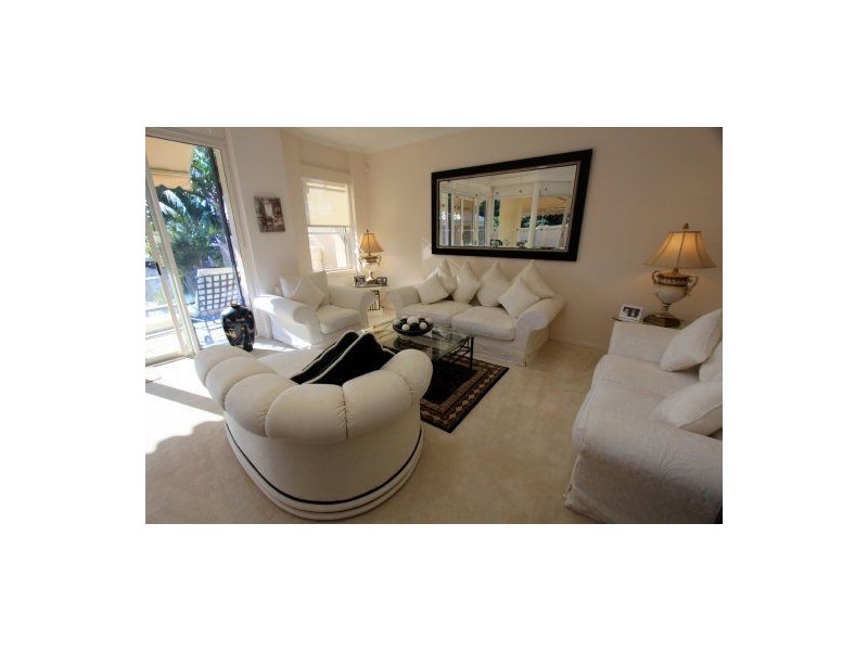 29 Vespa Crescent, Surfers Paradise QLD 4217