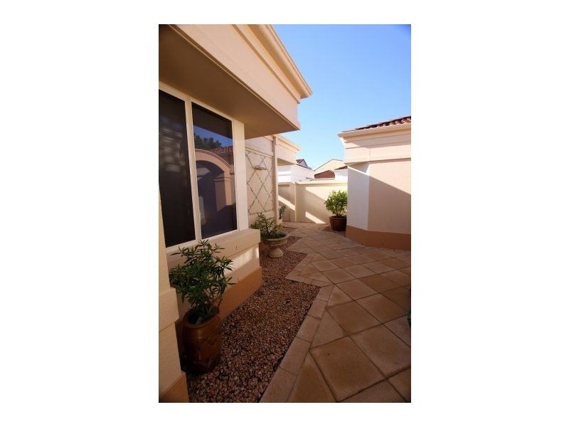 29 Vespa Crescent, Surfers Paradise QLD 4217