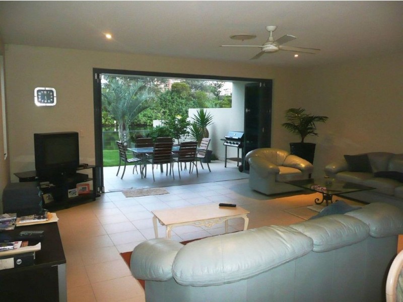 1/46 Paradise Island, Surfers Paradise QLD 4217