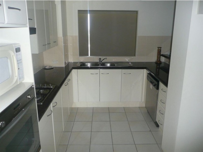 98/59 Pacific St, Main Beach QLD 4217