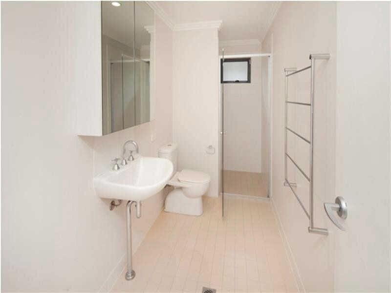 16/45 Bundall Road, Surfers Paradise QLD 4217