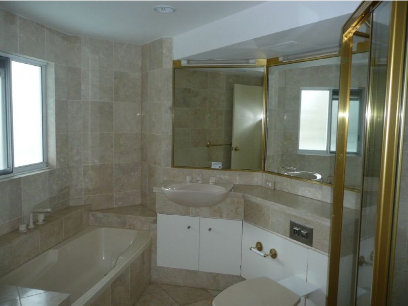 21/19 Riverview Pde “Surfers Mayfair”, Surfers Paradise QLD 4217