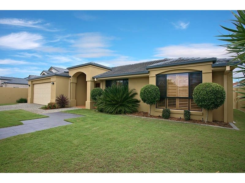 31 Deborah Ave, Benowa Waters QLD 4217