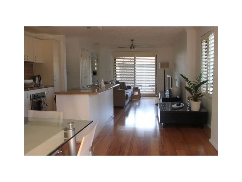 Chevron Island QLD 4217