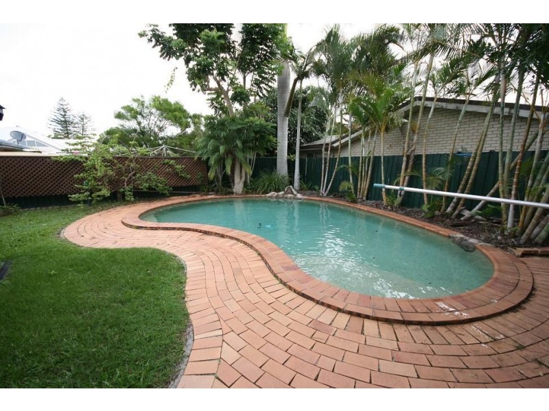 33 Brindisi Avenue, Surfers Paradise QLD 4217