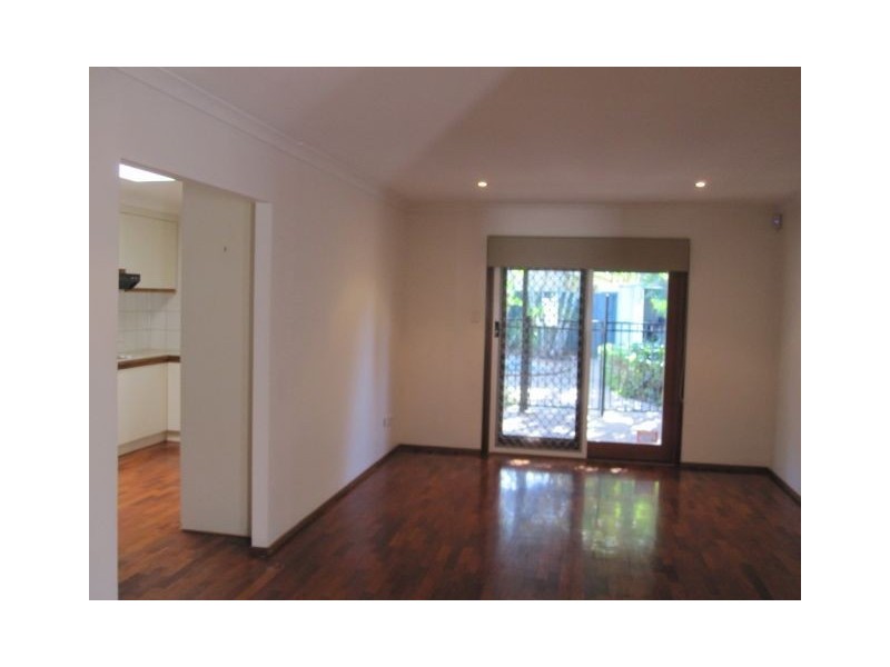 33 Brindisi Avenue, Surfers Paradise QLD 4217