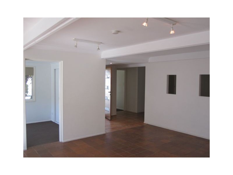 33 Brindisi Avenue, Surfers Paradise QLD 4217