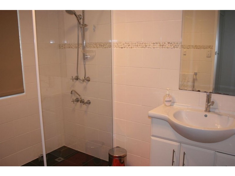 33 Brindisi Avenue, Surfers Paradise QLD 4217