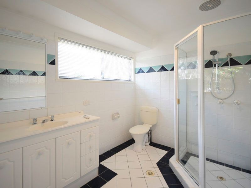 45 Amalfi Drive, Isle Of Capri QLD 4217