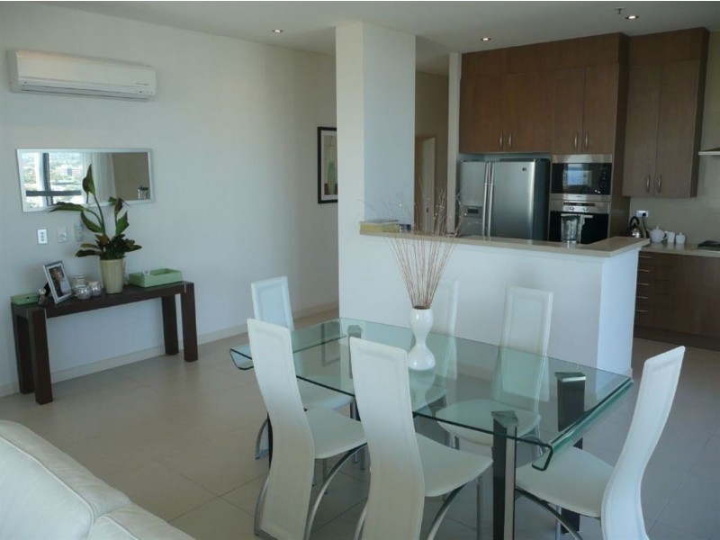 2201/18 Cypress Avenue, Surfers Paradise QLD 4217