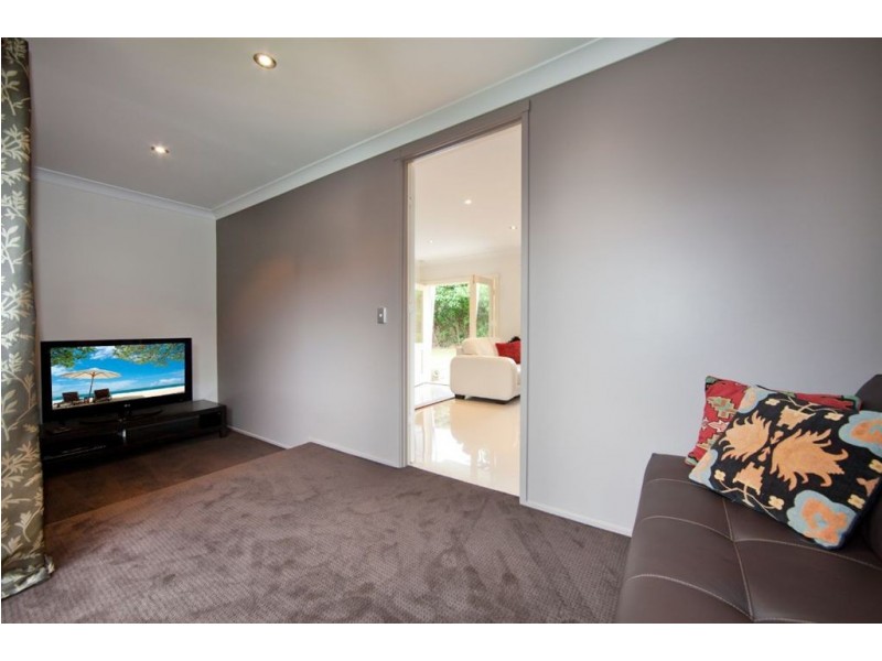 3 Palona Place, Ashmore QLD 4214