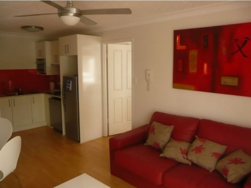 19/25 Markwell Avenue, Surfers Paradise QLD 4217