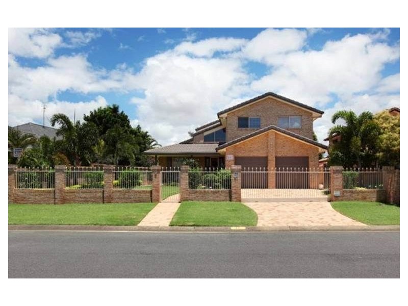 31 Cayman Drive, Clear Island Waters QLD 4226