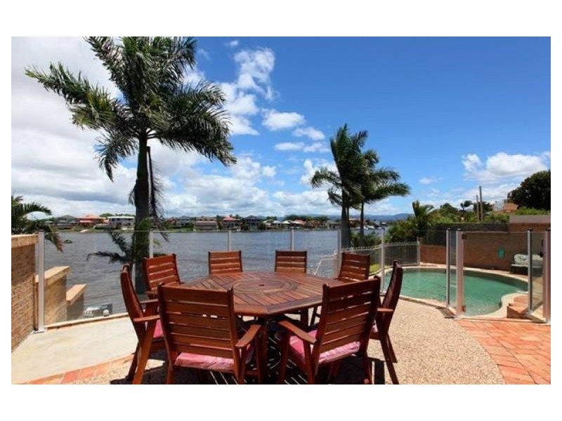 31 Cayman Drive, Clear Island Waters QLD 4226
