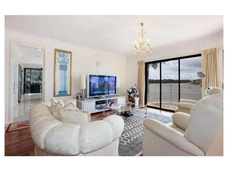 31 Cayman Drive, Clear Island Waters QLD 4226